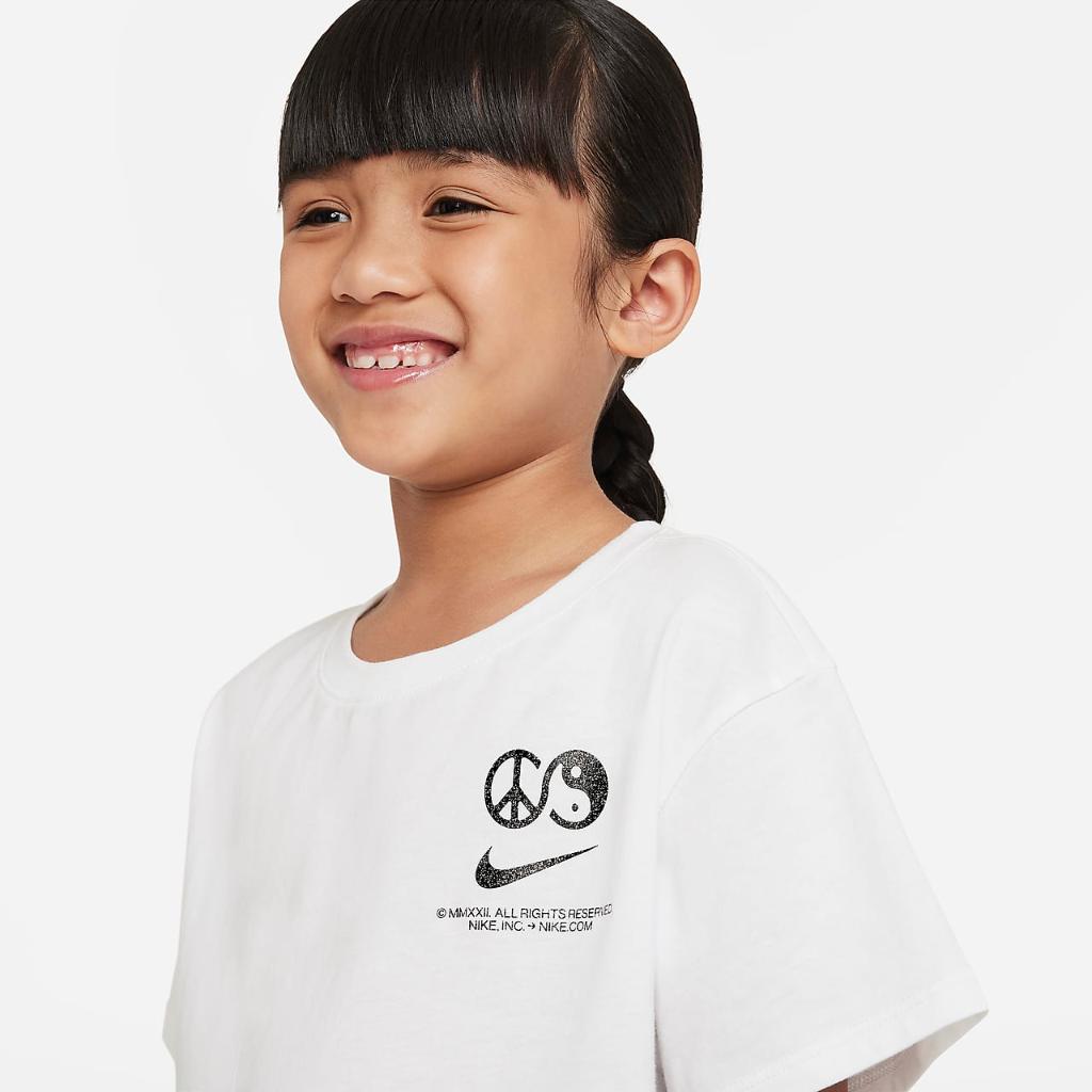 Nike Little Kids&#039; Ying Yang Peace Boxy T-Shirt 36J943-001