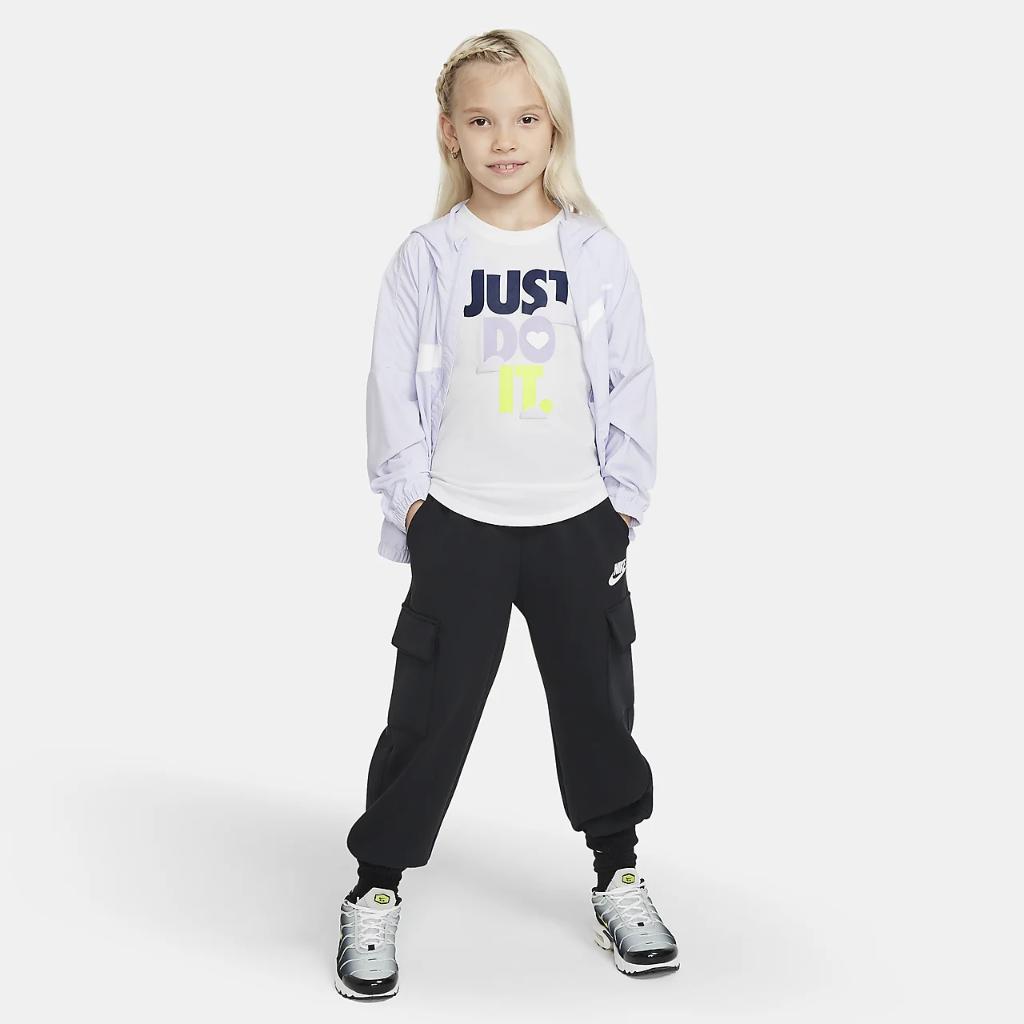 Nike Sweet Swoosh &quot;Just Do It&quot; Little Kids&#039; Graphic T-Shirt 36L800-001