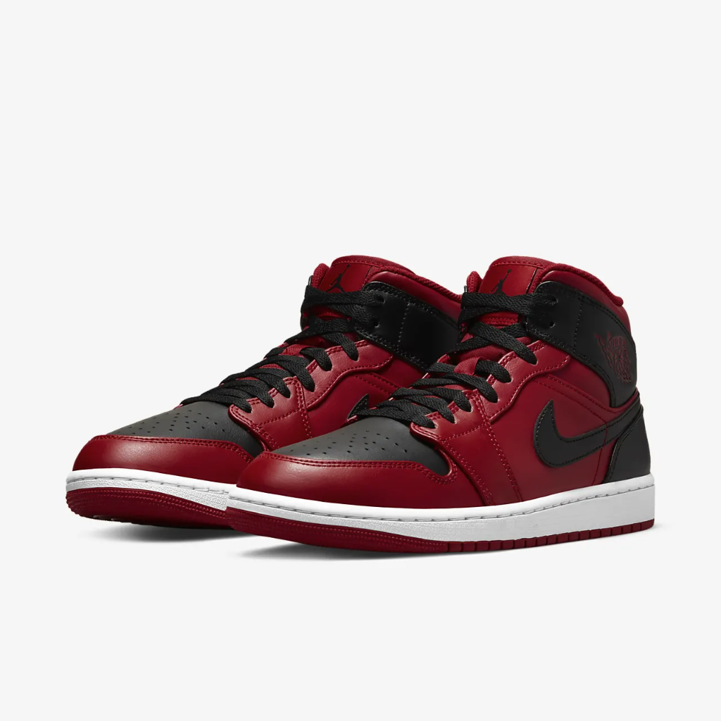 Air Jordan 1 Mid Shoes 554724-660