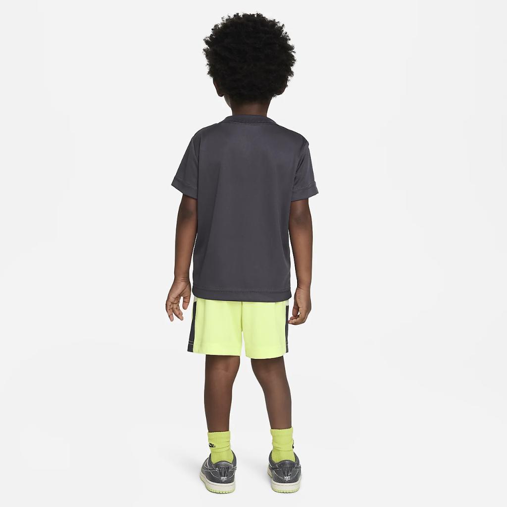 Nike Dri-FIT Blocked Shorts Set Toddler Dri-FIT 2-Piece Set 76K893-EEK