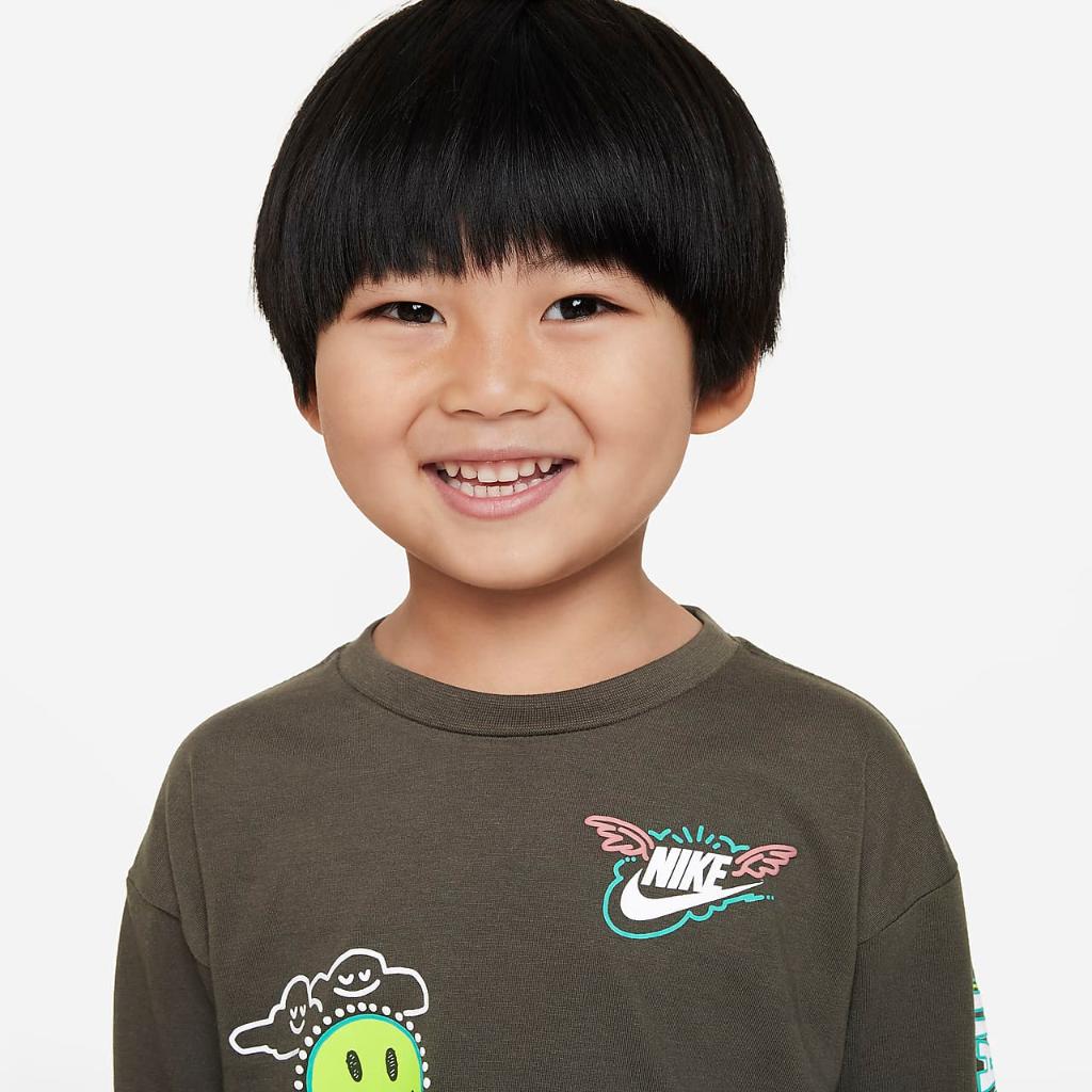 Nike Sportswear &quot;Art of Play&quot; Relaxed Long Sleeve Tee Toddler T-Shirt 76L109-F84