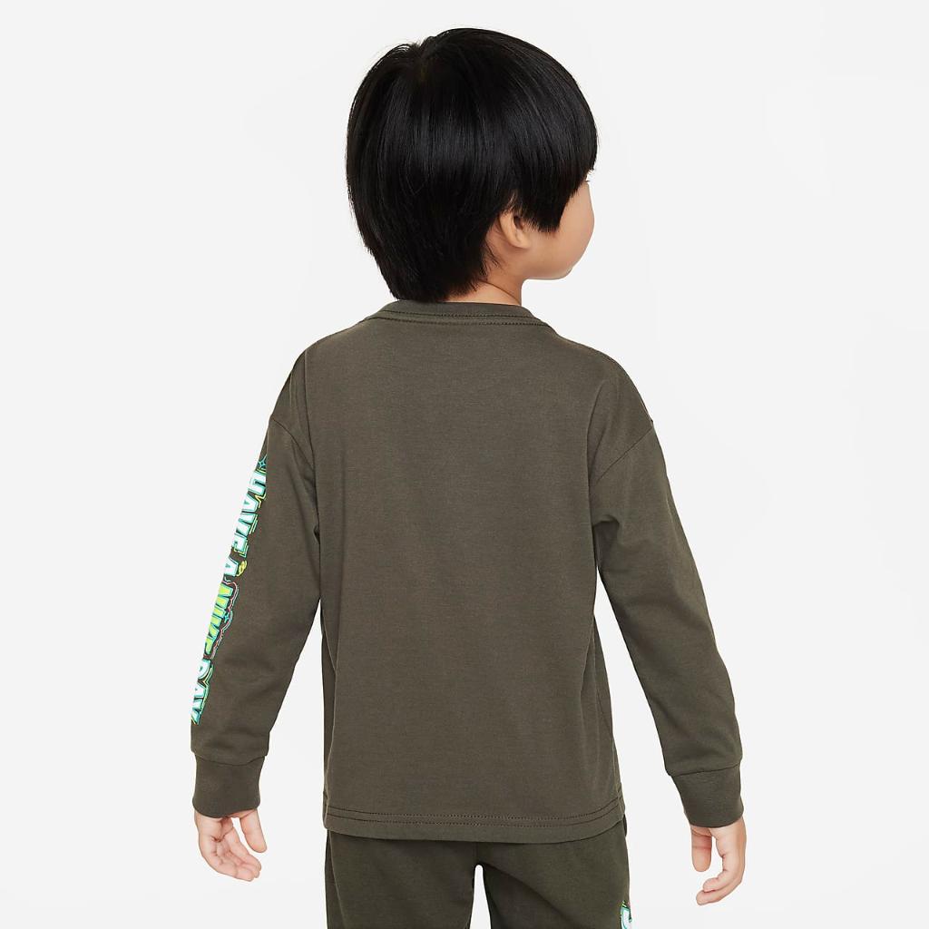 Nike Sportswear &quot;Art of Play&quot; Relaxed Long Sleeve Tee Toddler T-Shirt 76L109-F84