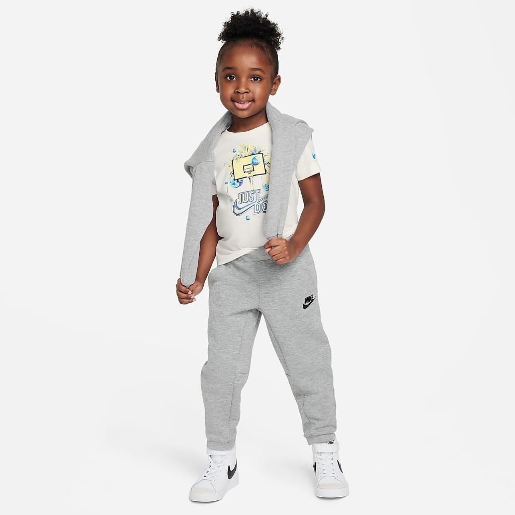 Nike Toddler Palm Tree Hoop JDI T-Shirt 76M080-782