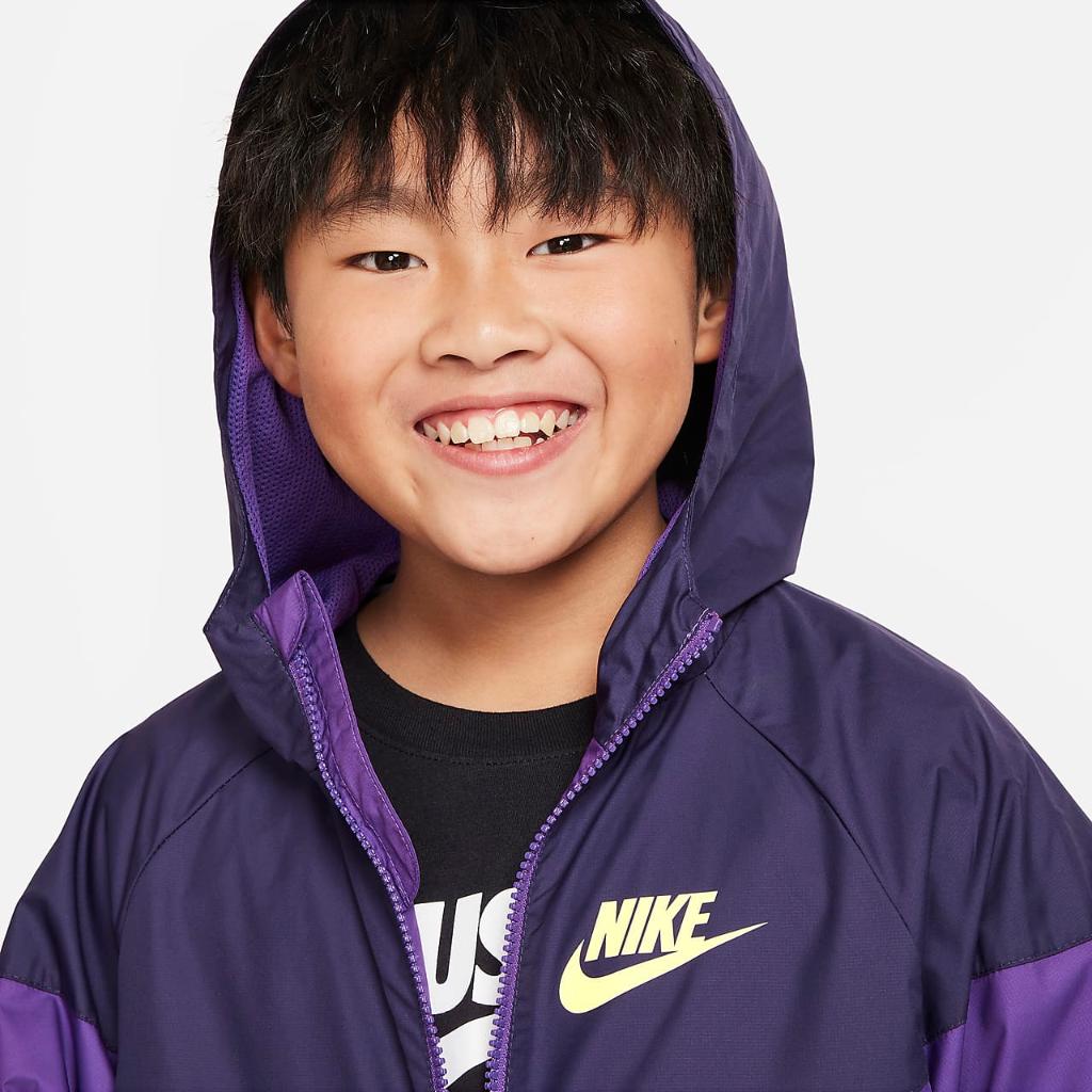 Nike Sportswear Windrunner Big Kids&#039; (Boys&#039;) Loose Hip-Length Hooded Jacket 850443-500