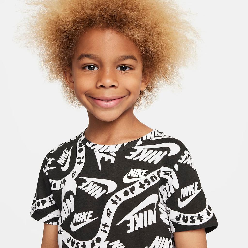 Nike Brandmark Basic Tee Little Kids T-Shirt 86L053-023