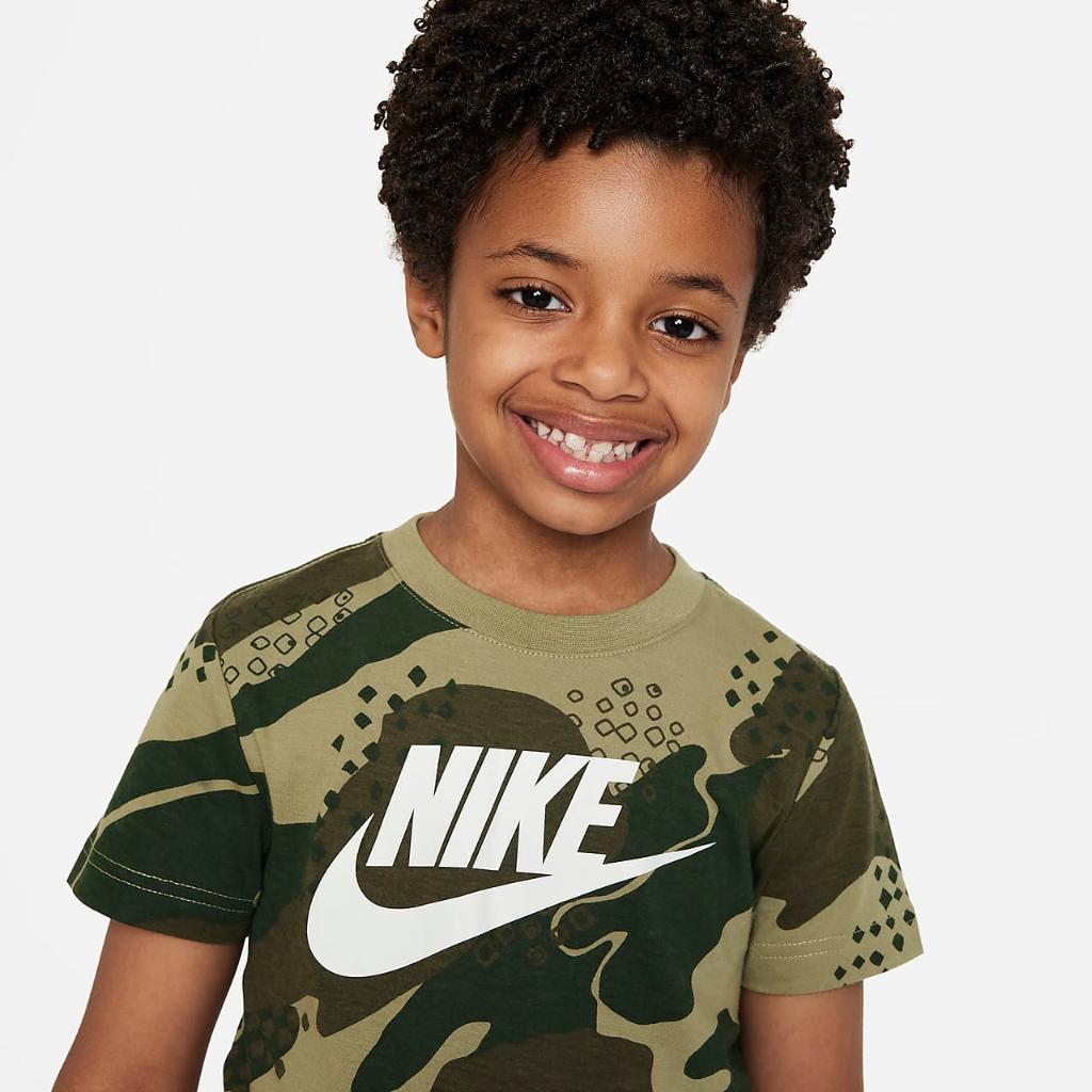 Nike Club Seasonal Camo Basic Tee Little Kids Dri-FIT T-Shirt 86L060-EDR