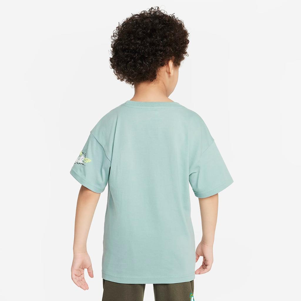 Nike Sportswear &quot;Art of Play&quot; Relaxed Graphic Tee Little Kids T-Shirt 86L115-572