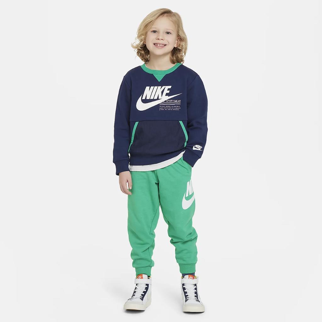 Nike Sportswear Paint Your Future Little Kids&#039; French Terry Crew 86L749-U90