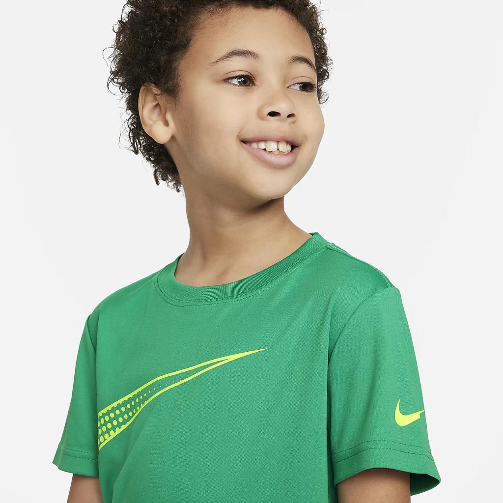 Nike Dri-FIT Swoosh Little Kids&#039; Graphic T-Shirt 86L932-E5D