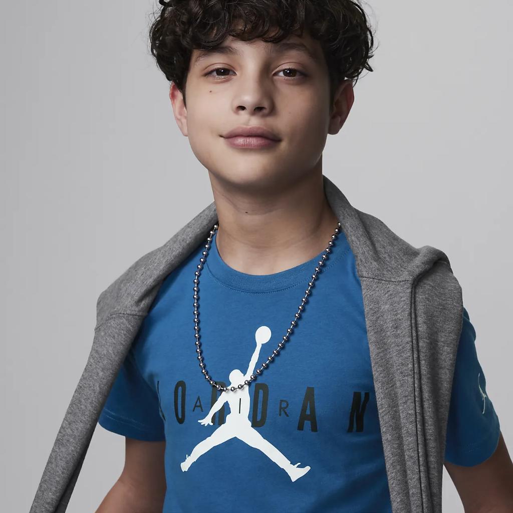Jordan Big Kids&#039; T-Shirt 955175-U1R