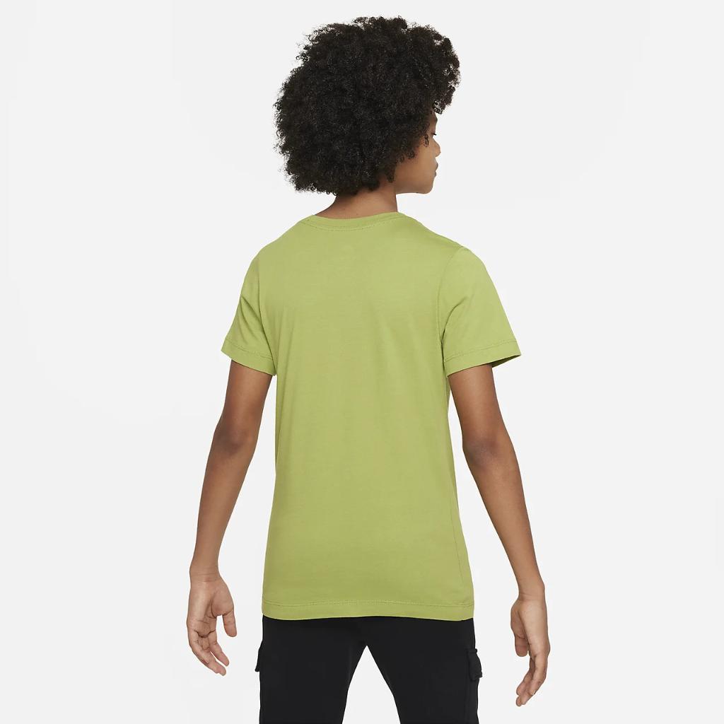 Nike Sportswear Big Kids&#039; Cotton T-Shirt AR5252-377
