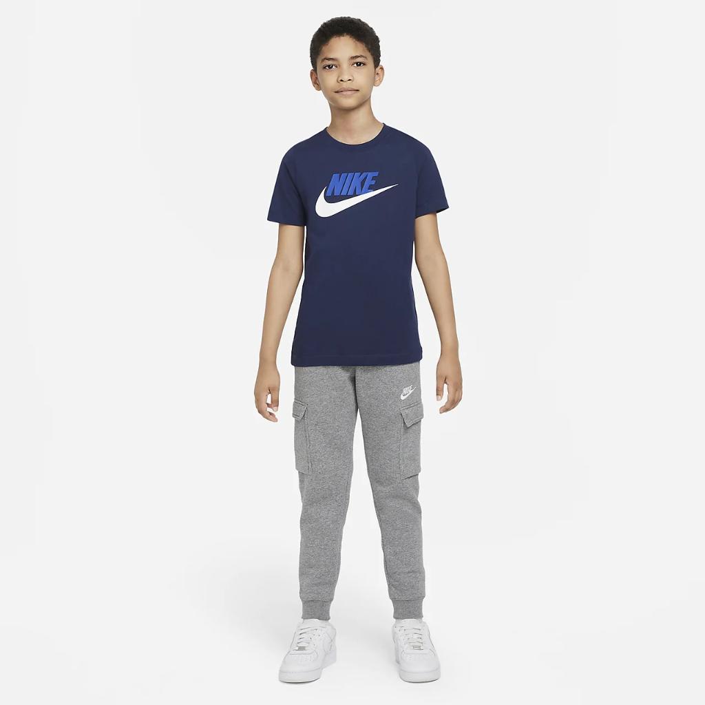Nike Sportswear Big Kids&#039; Cotton T-Shirt AR5252-411