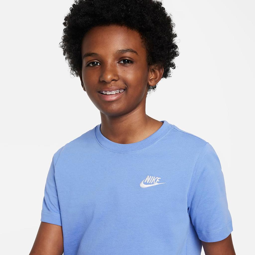 Nike Sportswear Big Kids&#039; T-Shirt AR5254-450
