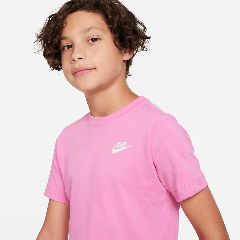 Nike Sportswear Big Kids&#039; T-Shirt AR5254-620