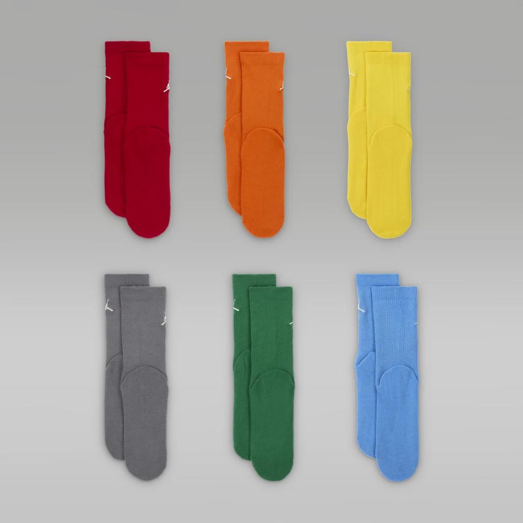 Nike Everyday Essentials Big Kids&#039; Crew Socks (6 Pairs) BJ0583-N4V