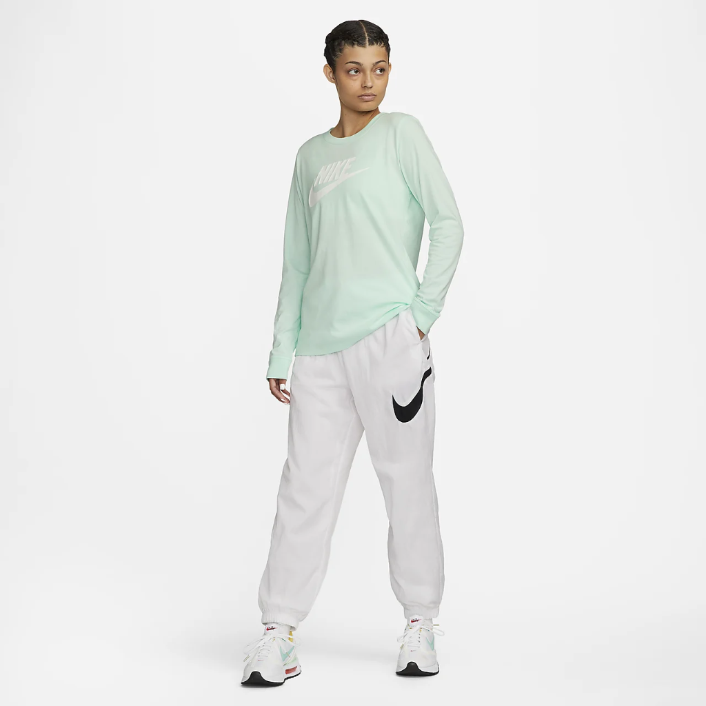 Nike Sportswear Women&#039;s Long-Sleeve T-Shirt BV6171-379