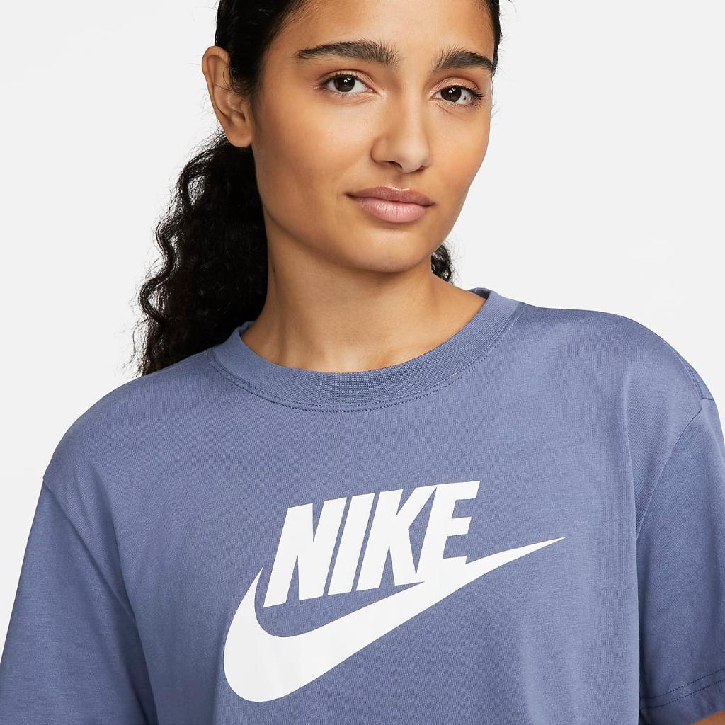 Nike Sportswear Essential Women&#039;s Cropped Logo T-Shirt BV6175-491