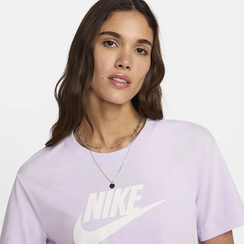 Nike Sportswear Essential Women&#039;s Cropped Logo T-Shirt BV6175-511