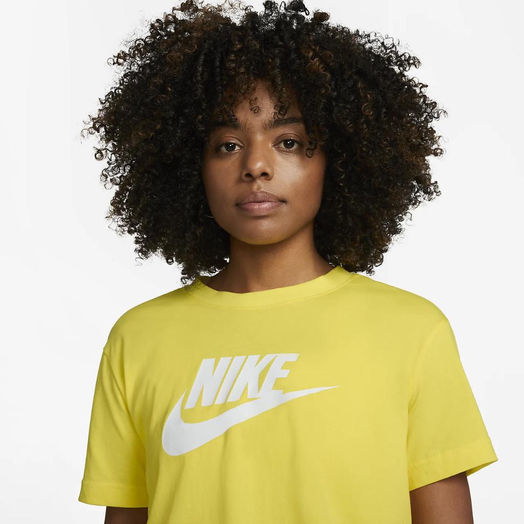 Nike Sportswear Essential Women&#039;s Cropped Logo T-Shirt BV6175-731
