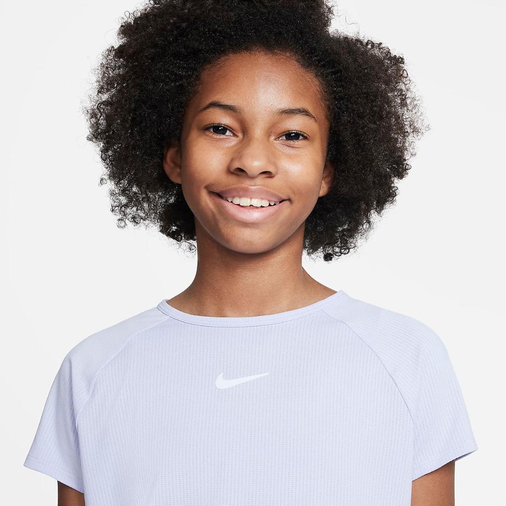NikeCourt Dri-FIT Victory Big Kids&#039; (Girls&#039;) Short-Sleeve Tennis Top CV7567-536