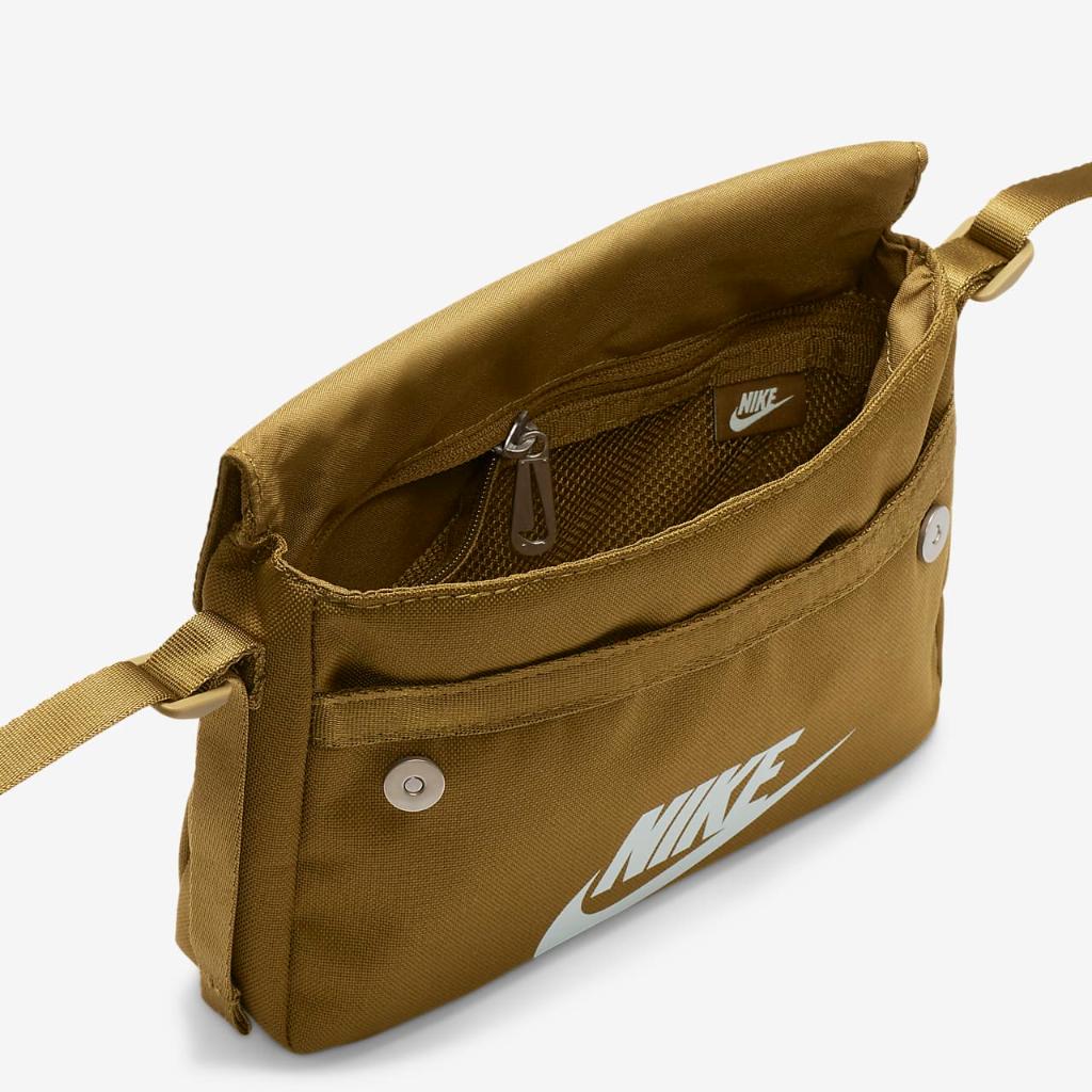 Nike Sportswear Women&#039;s Futura 365 Crossbody Bag (3L) CW9300-368