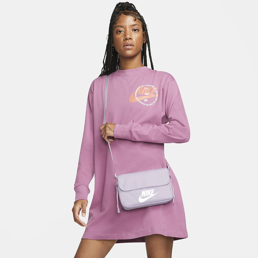 Nike Sportswear Women&#039;s Futura 365 Crossbody Bag (3L) CW9300-530