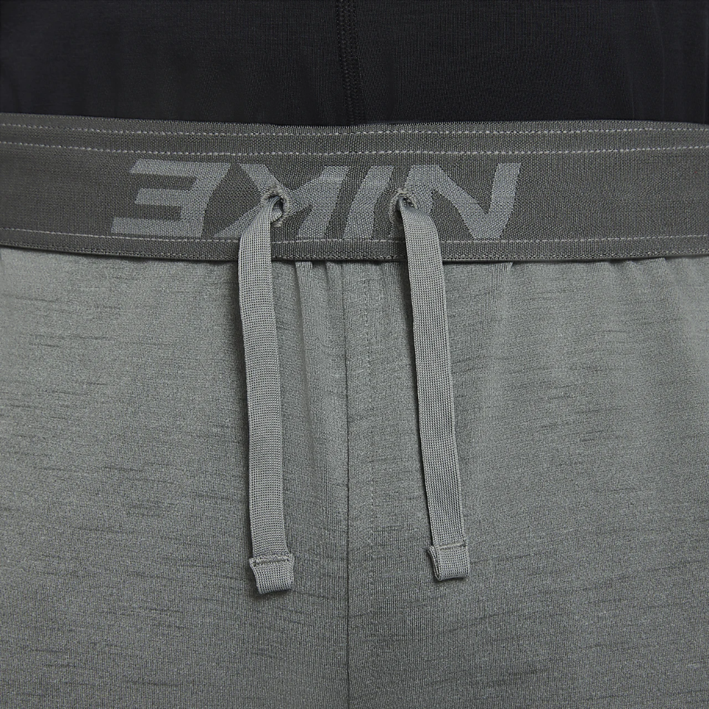 Nike Yoga Dri-FIT Men&#039;s Shorts CZ2210-068