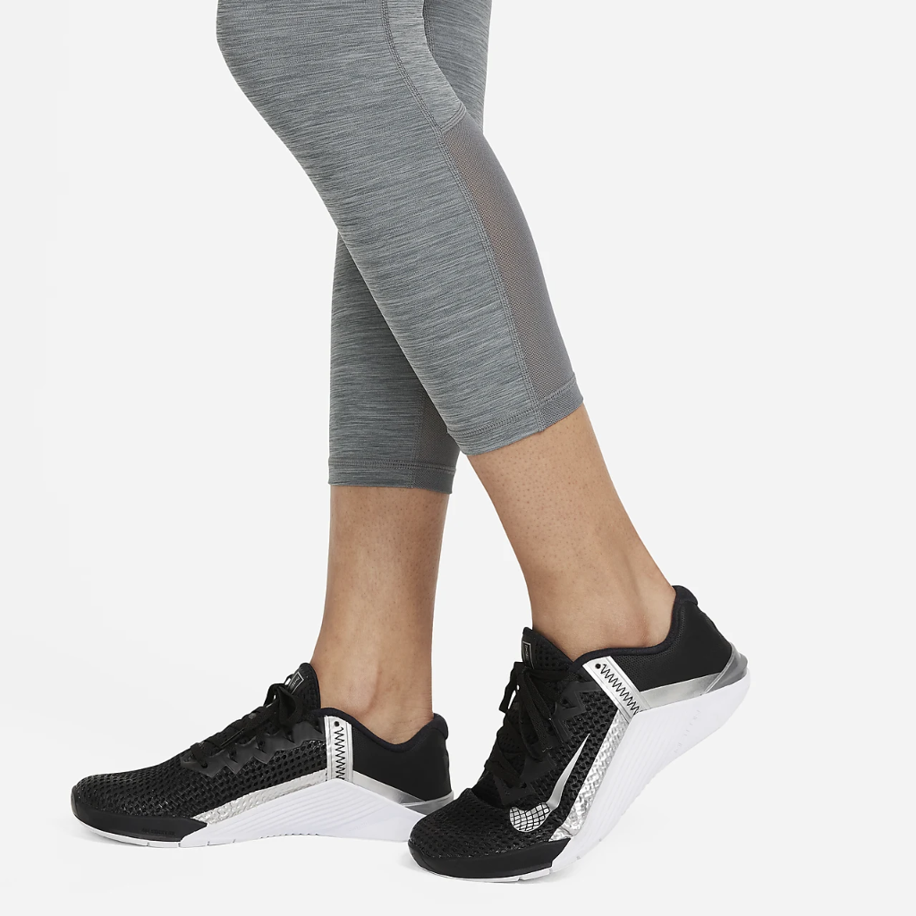 Nike Pro 365 Women&#039;s Mid-Rise Crop Leggings CZ9803-084