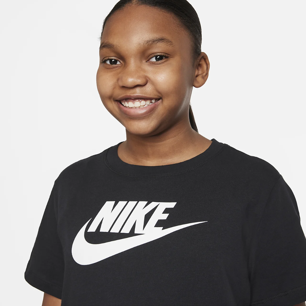 Nike Big Kids&#039; (Girls&#039;) T-Shirt (Extended Size) DA4272-010
