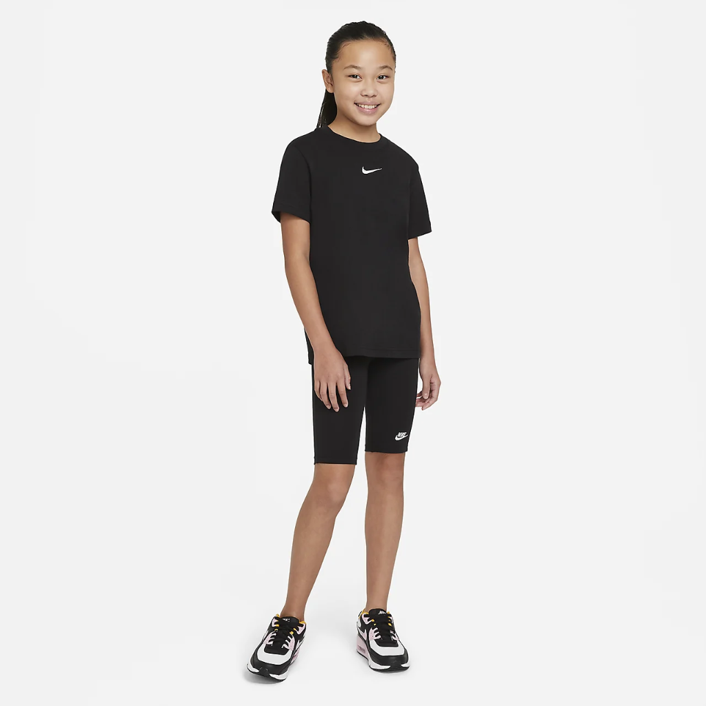 Nike Sportswear Big Kids&#039; (Girls&#039;) T-Shirt DA6918-010