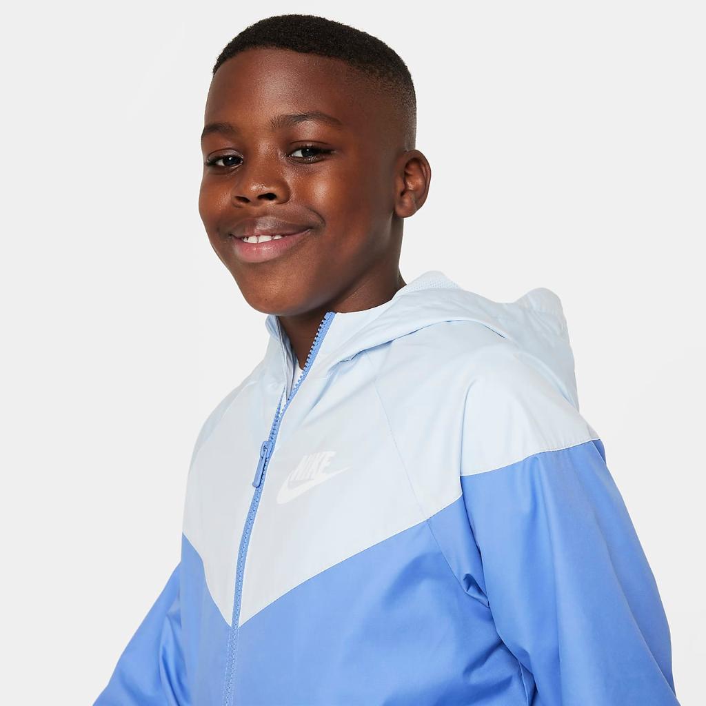 Nike Sportswear Windrunner Big Kids&#039; (Boys&#039;) Loose Hip-Length Hooded Jacket (Extended Size) DC0625-450