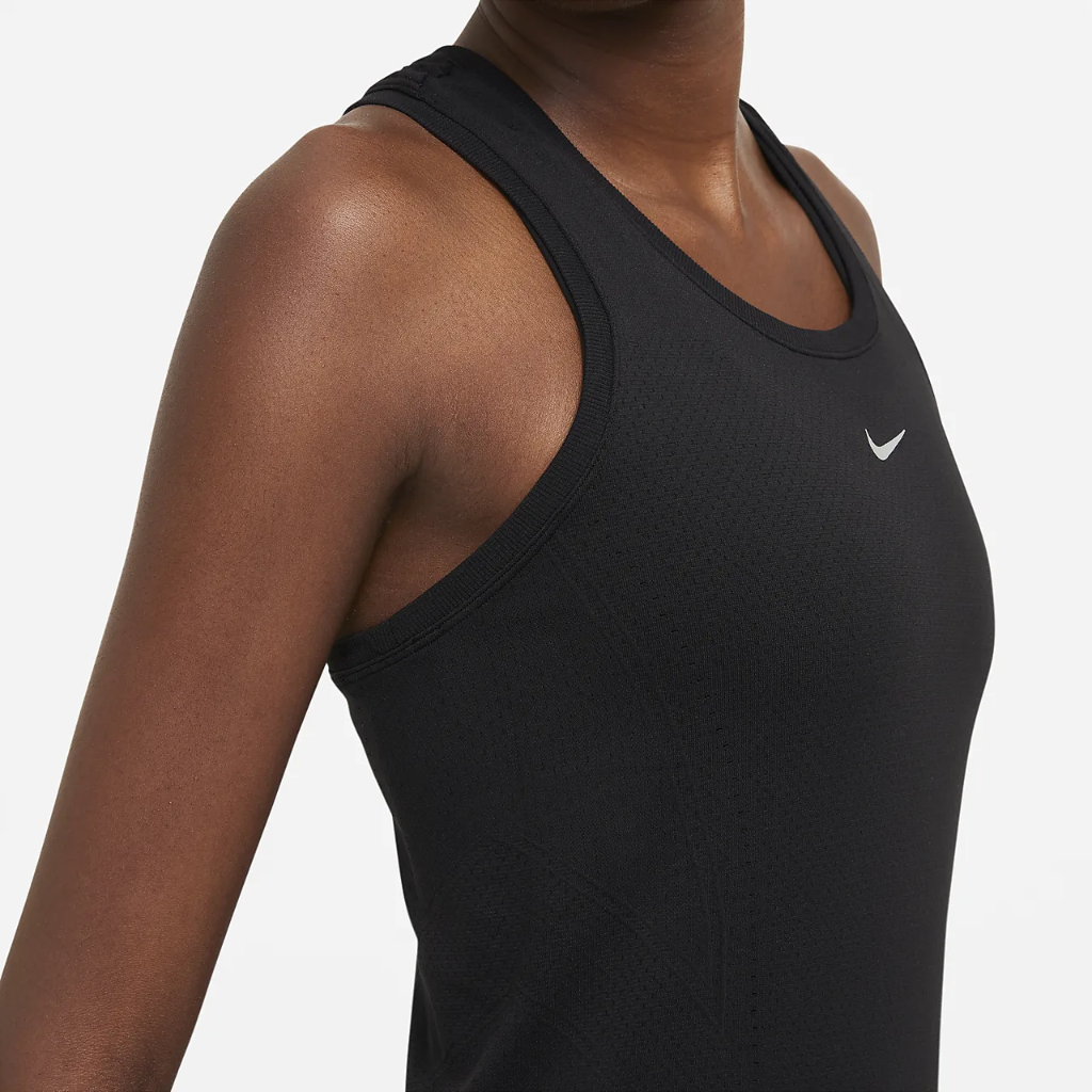 Nike Dri-FIT ADV Aura Women&#039;s Slim-Fit Tank DD0585-010