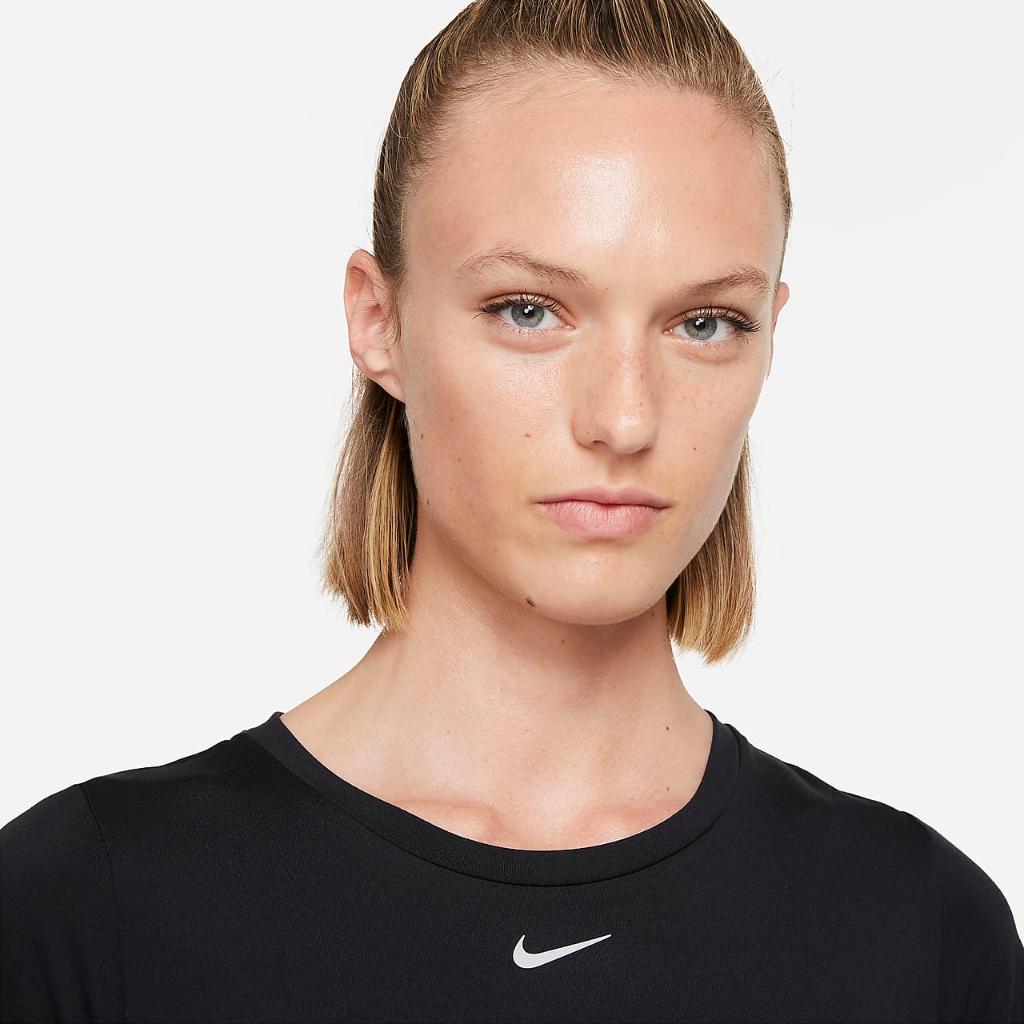 Nike Dri-FIT One Luxe Women&#039;s Slim Fit Short-Sleeve Top DD0600-010