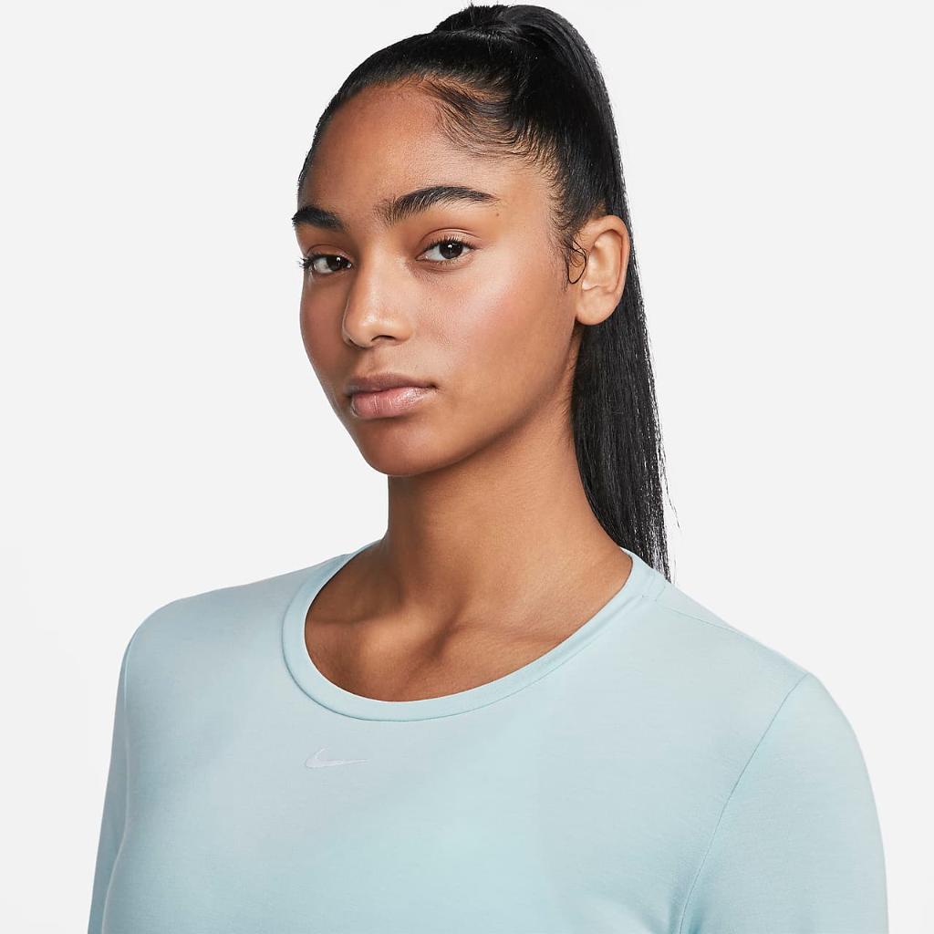 Nike Dri-FIT UV One Luxe Women&#039;s Standard Fit Long-Sleeve Top DD0620-442