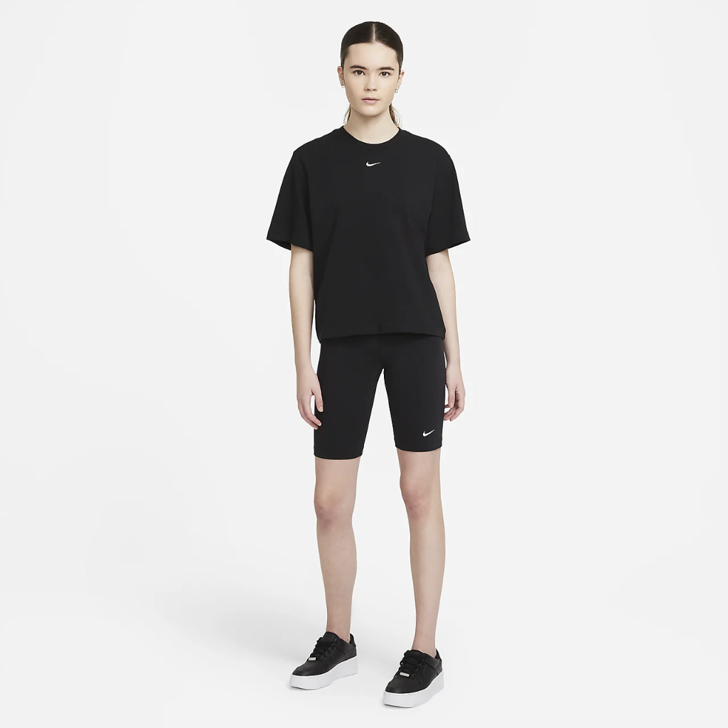 Nike Sportswear Essential Women&#039;s Boxy T-Shirt DD1237-010