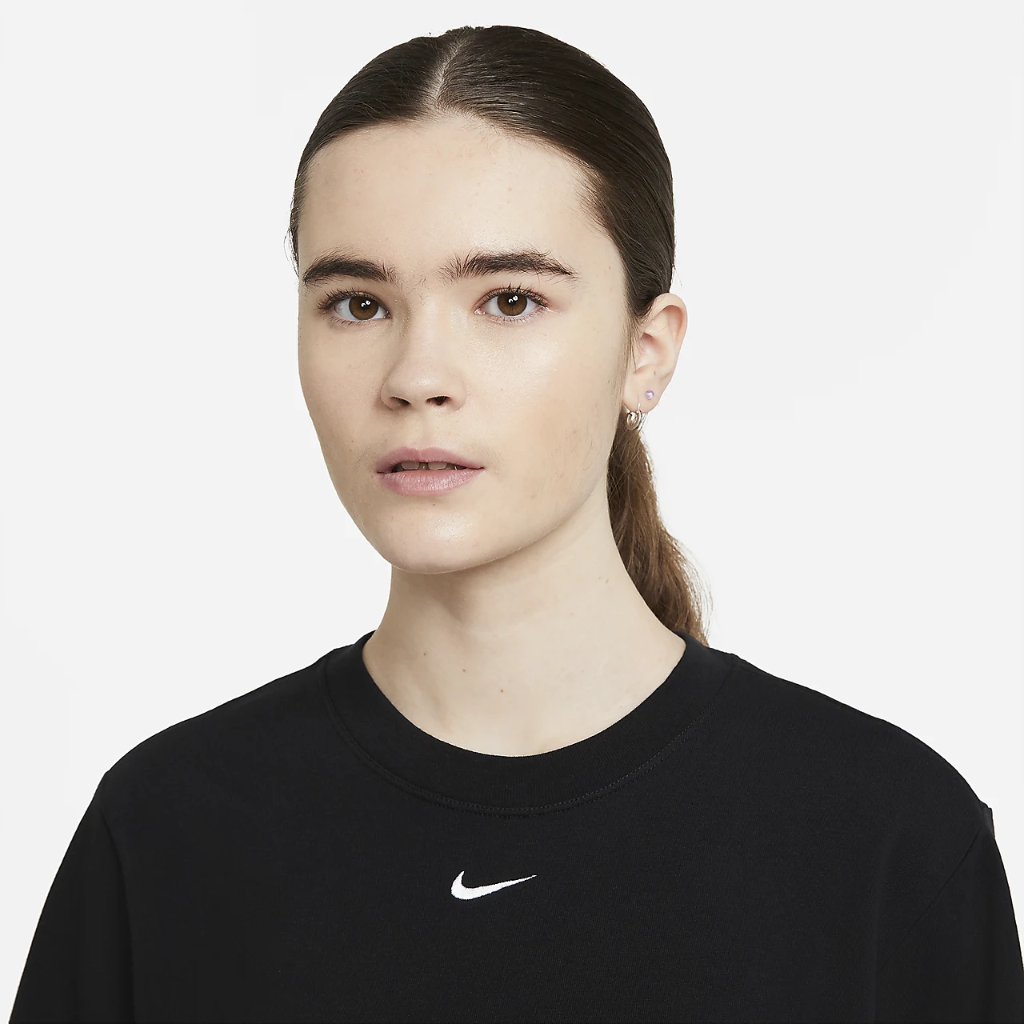 Nike Sportswear Essential Women&#039;s Boxy T-Shirt DD1237-010