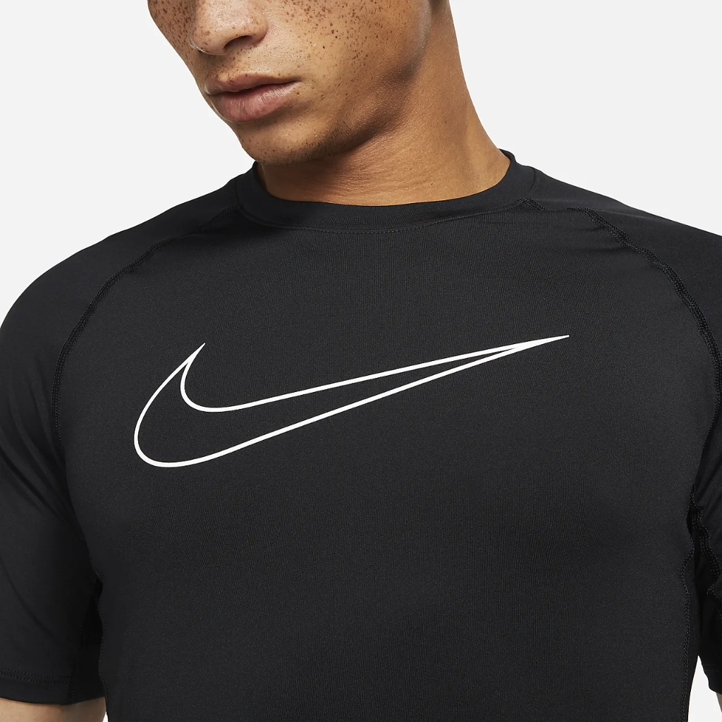 Nike Pro Dri-FIT Men&#039;s Slim Fit Short-Sleeve Top DD1982-010