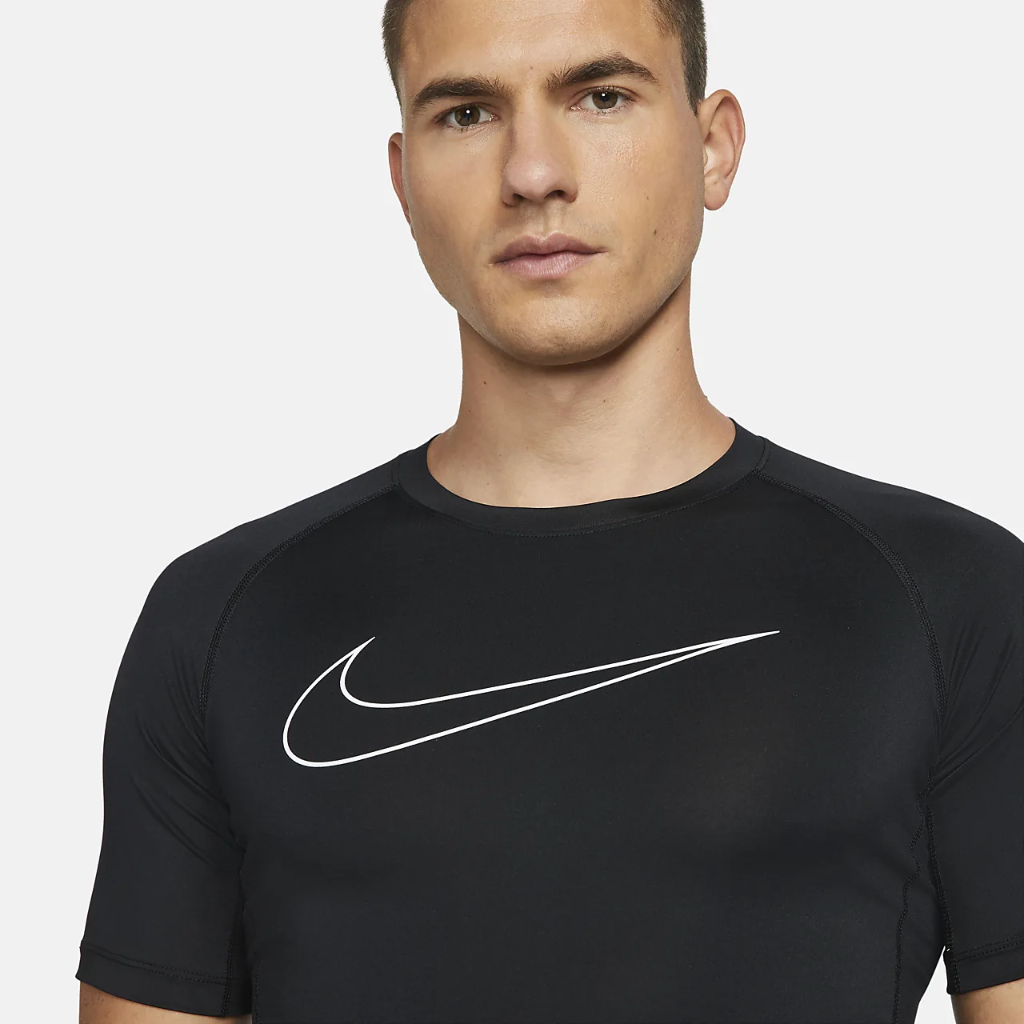Nike Pro Dri-FIT Men&#039;s Tight Fit Short-Sleeve Top DD1992-010