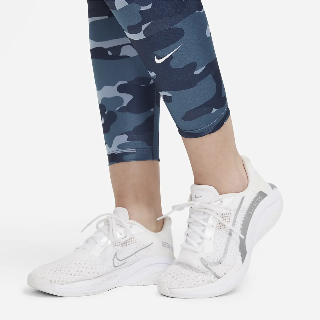 Nike Dri-FIT One Women&#039;s Mid-Rise Camo Leggings DD4559-437