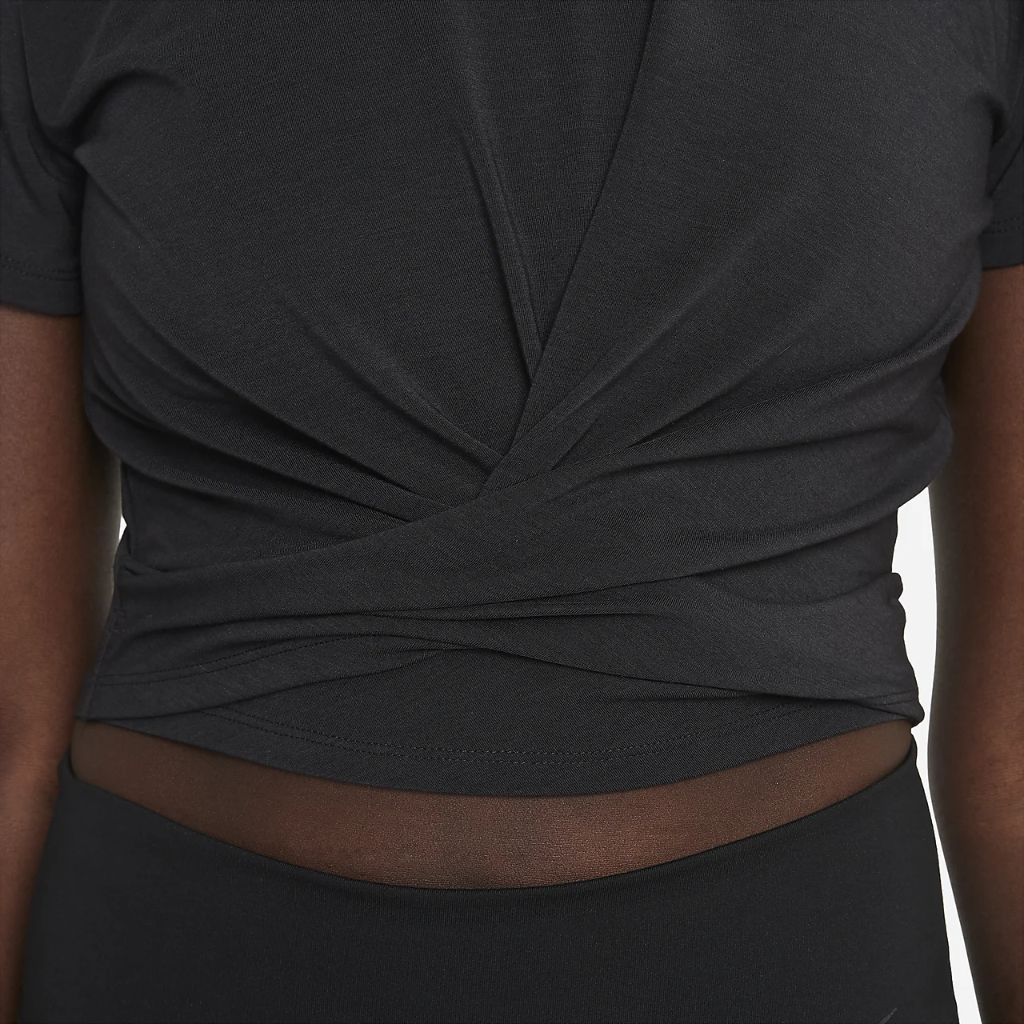 Nike Dri-FIT One Luxe Women&#039;s Twist Standard Fit Short-Sleeve Top DD4921-010