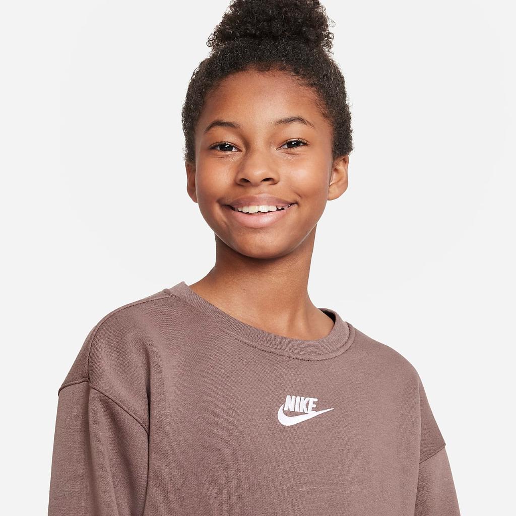 Nike Sportswear Club Fleece Big Kids&#039; (Girls&#039;) Crew Sweatshirt DD7473-291