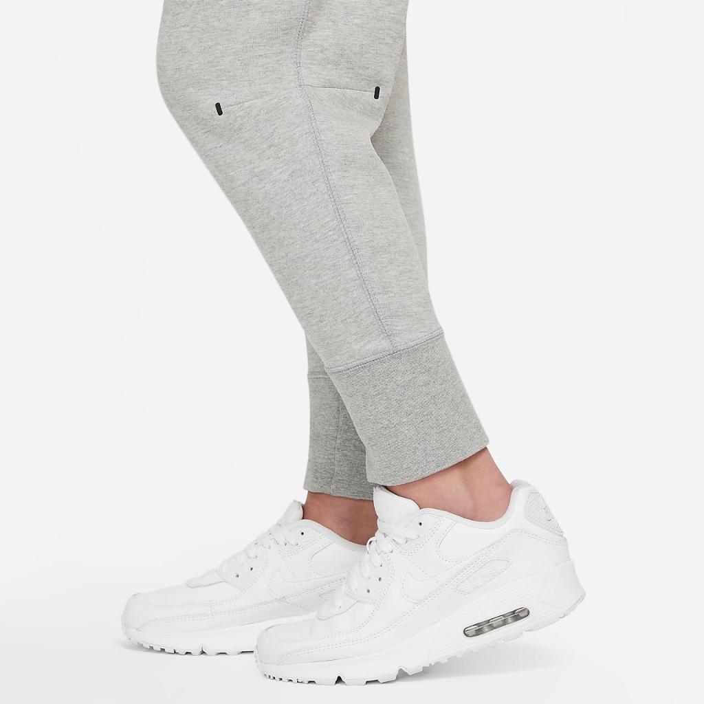 Nike Sportswear Tech Fleece Big Kids&#039; (Girls&#039;) Pants (Extended Size) DD9153-091