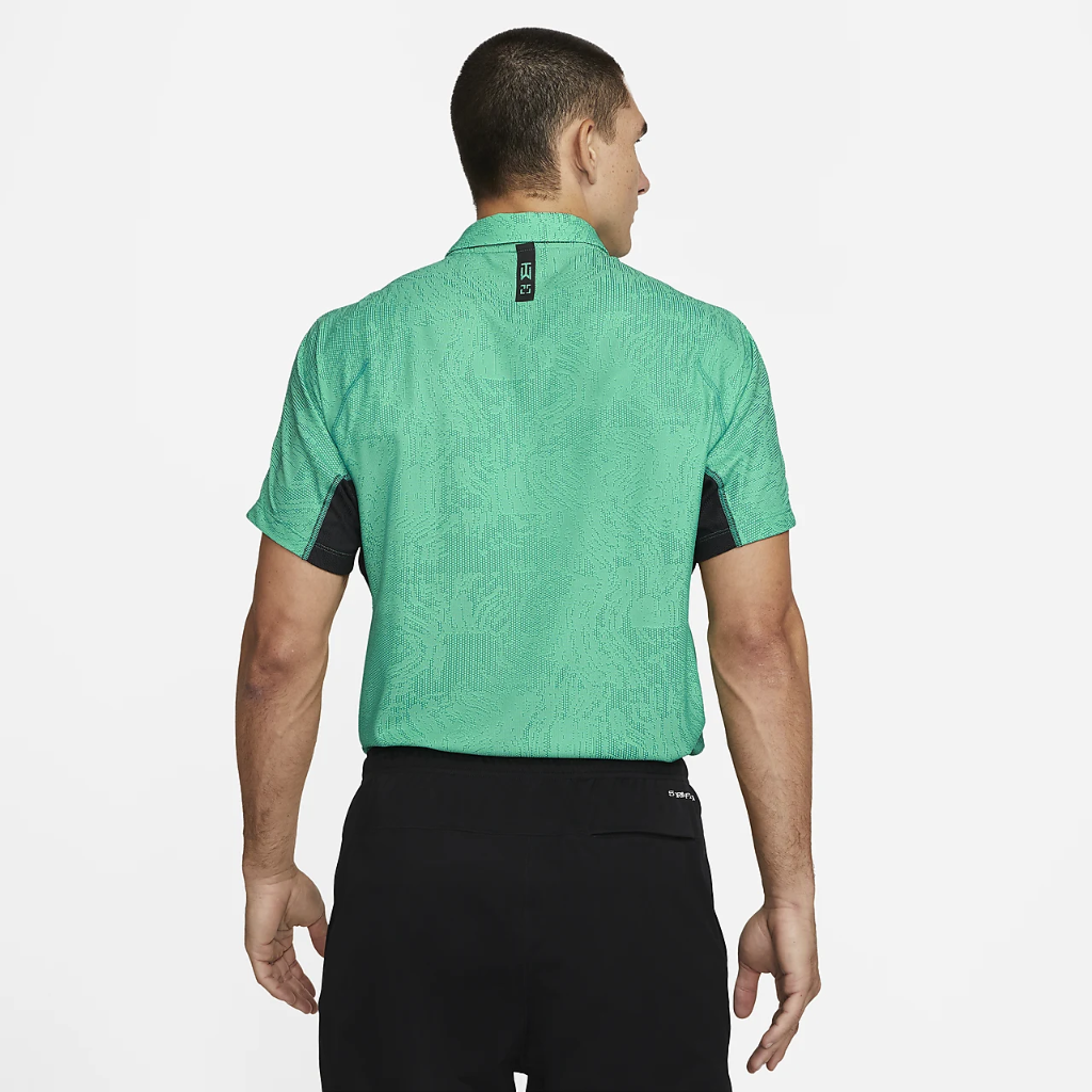 Nike Dri-FIT ADV Tiger Woods Men&#039;s Golf Polo DH0711-369