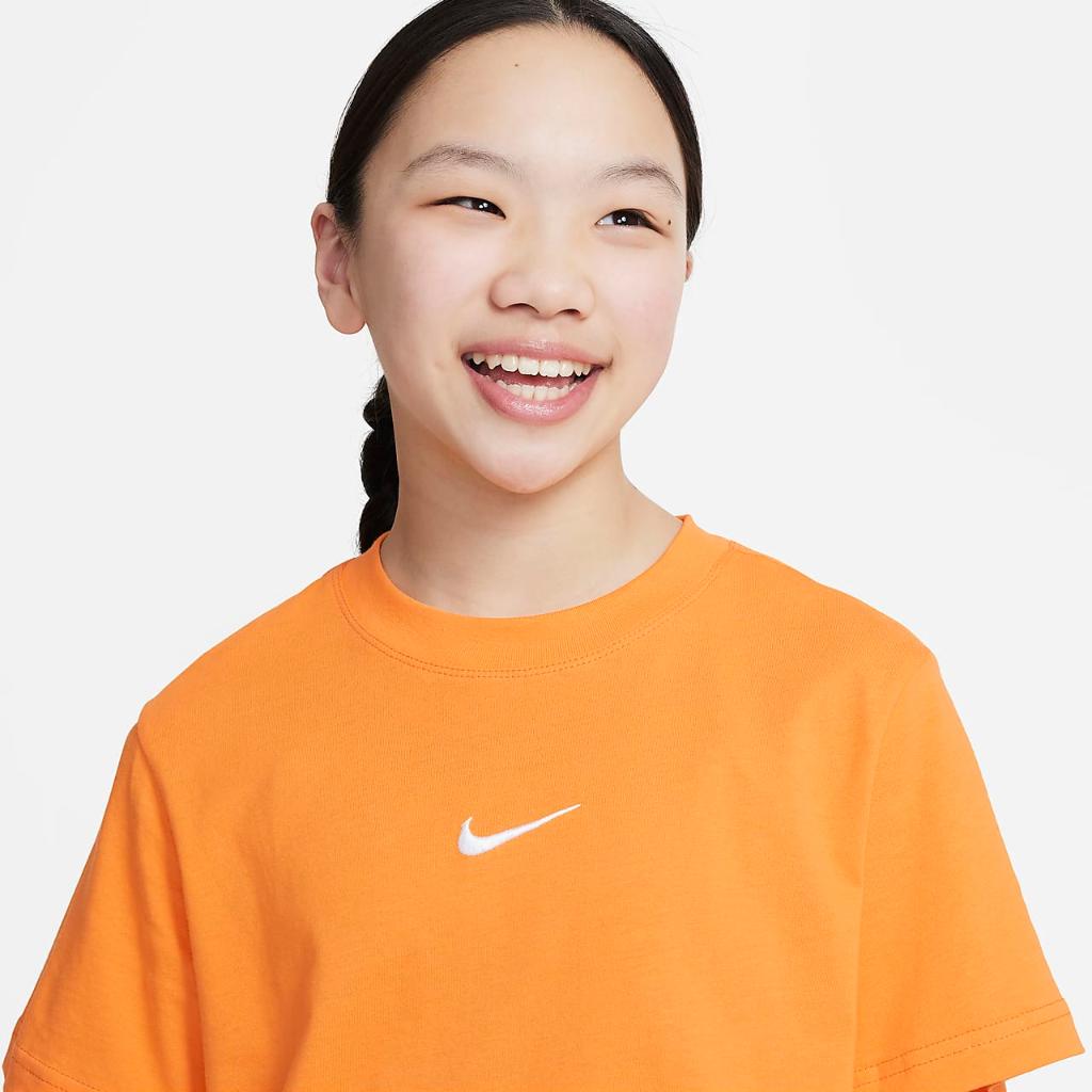 Nike Sportswear Big Kids&#039; (Girls&#039;) T-Shirt DH5750-836