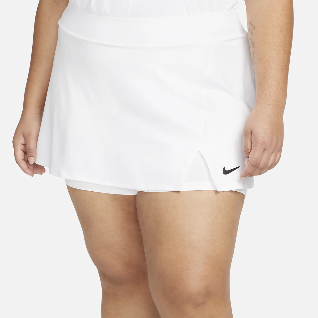 NikeCourt Dri-FIT Victory Women&#039;s Tennis Skirt (Plus Size) DH9781-100
