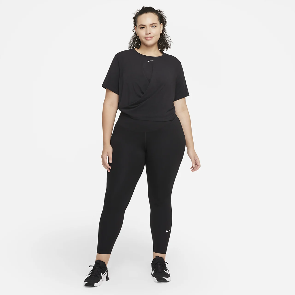 Nike Dri-FIT One Luxe Women&#039;s Standard Fit Short-Sleeve Twist Top (Plus Size) DJ6756-010