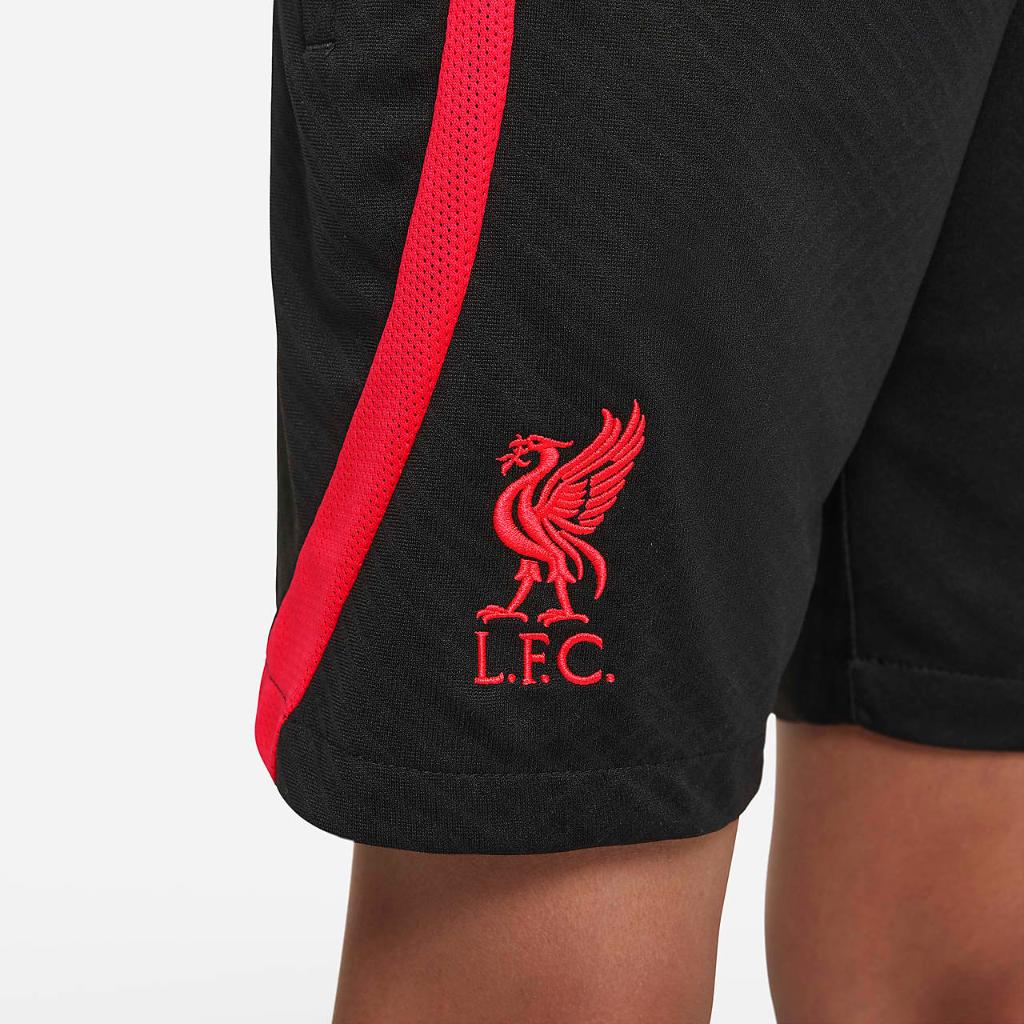 Liverpool FC Strike Big Kids&#039; Nike Dri-FIT Soccer Shorts DJ8725-012