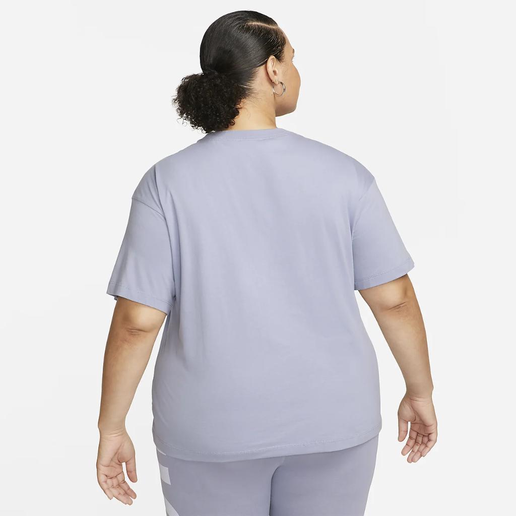 Nike Sportswear Essential Women&#039;s Oversized Short-Sleeve Top (Plus Size) DM5123-519
