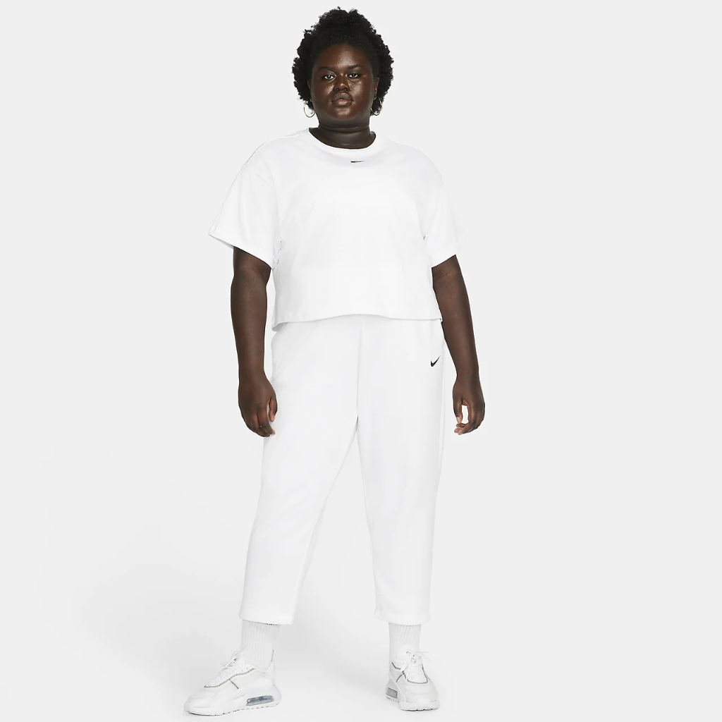 Nike Sportswear Essential Women&#039;s T-Shirt (Plus Size) DM5132-100