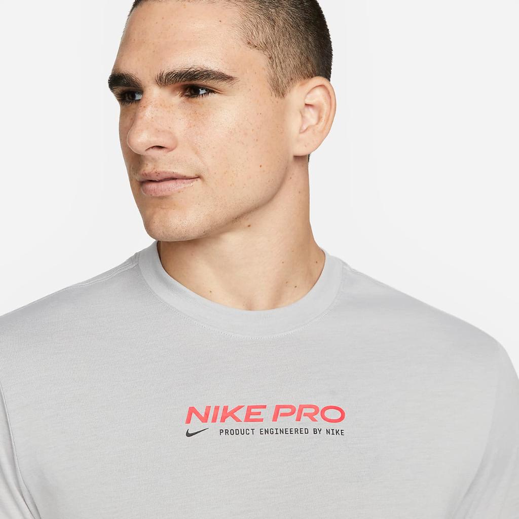 Nike Pro Dri-FIT Men&#039;s Training T-Shirt DM5677-077